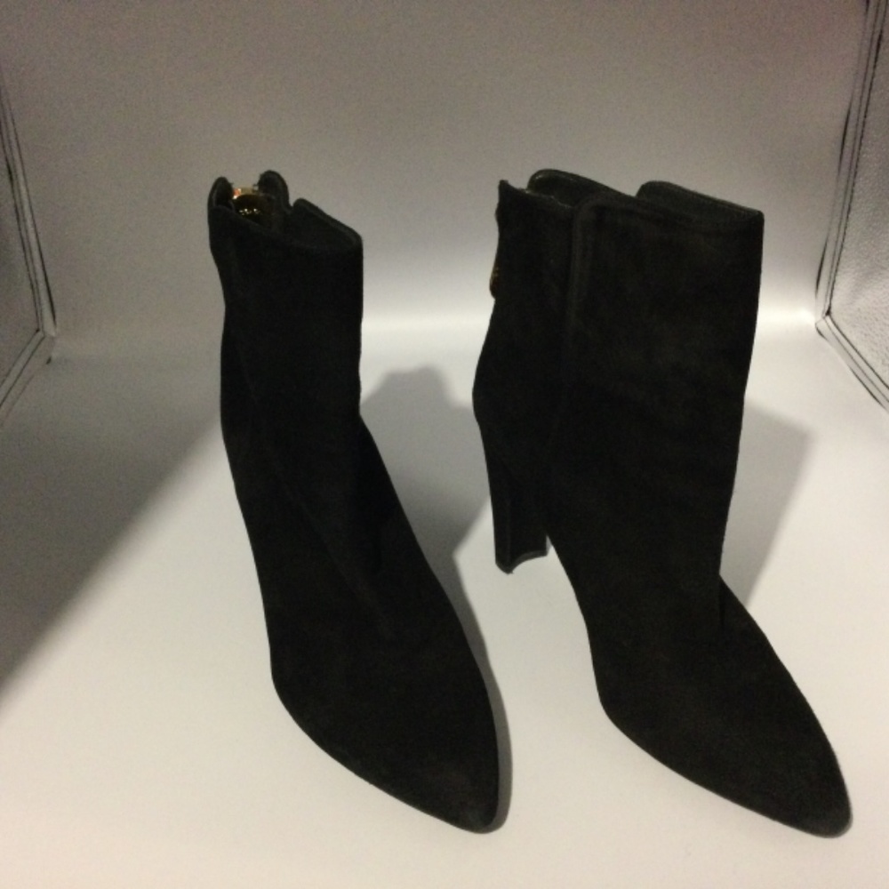 Stuart Weizmann Ankle Boots - image 3